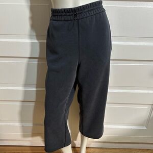 Lululemon Softstreme High-Rise Straight Leg Crop Pant Sz 14 Charcoal Black $118